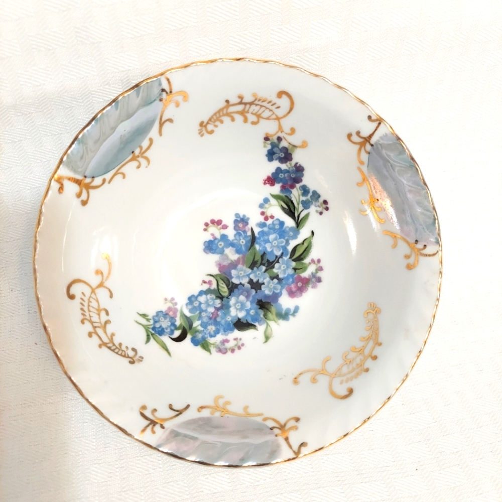 Vtg Blue Flower Luster Accent Bowl 22k Gold Trim